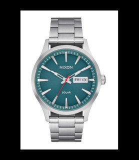 MONTRE NIXON  SOLAR