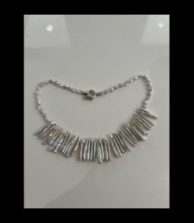 COLLIER PERLES DE CULTURE BAROQUES GRISES fermoir argent MODELE EXCLUSIF