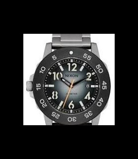 MONTRE NIXON Smyth 44